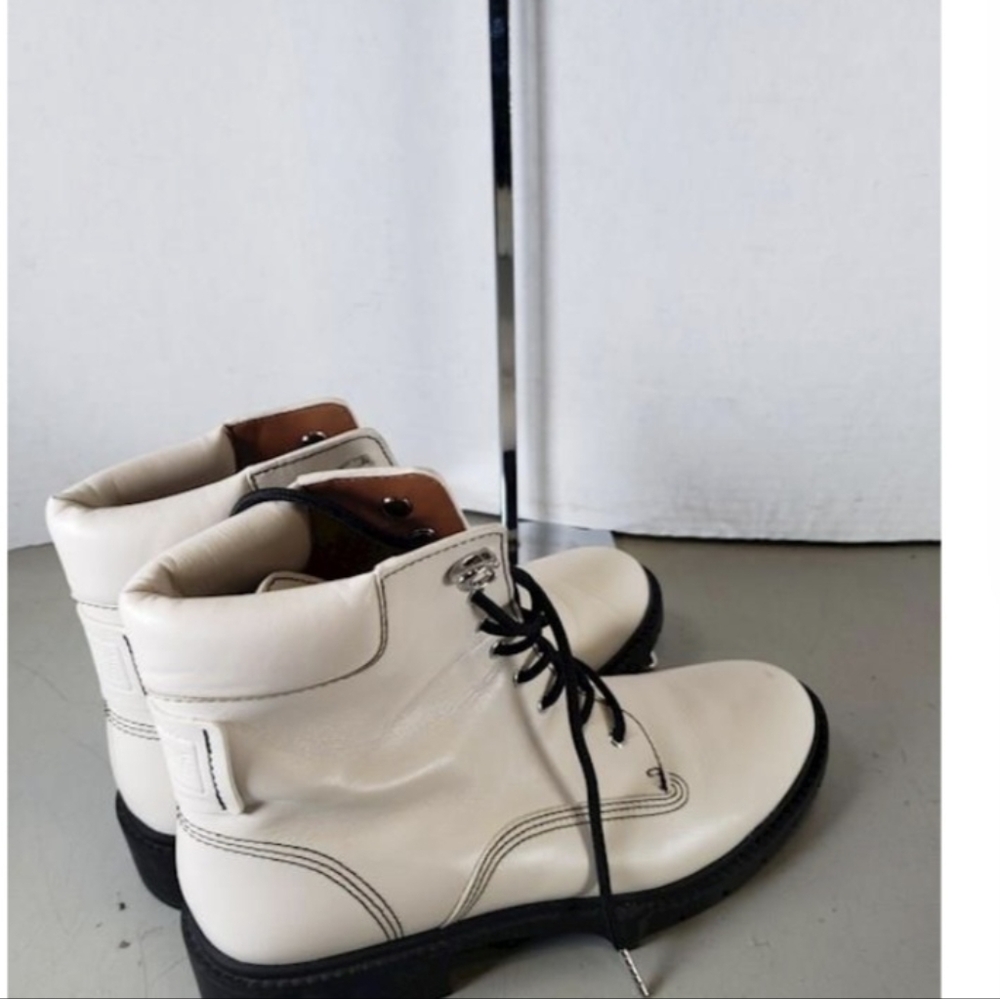 Coach Combst Boots in Size 10